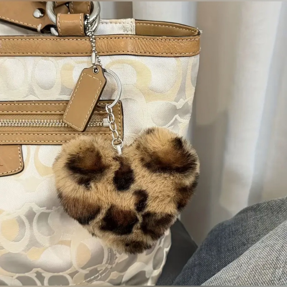 Leopard Animal Print Super Soft Furry Heart Keychain Bag Charm 💫 2 for $25
